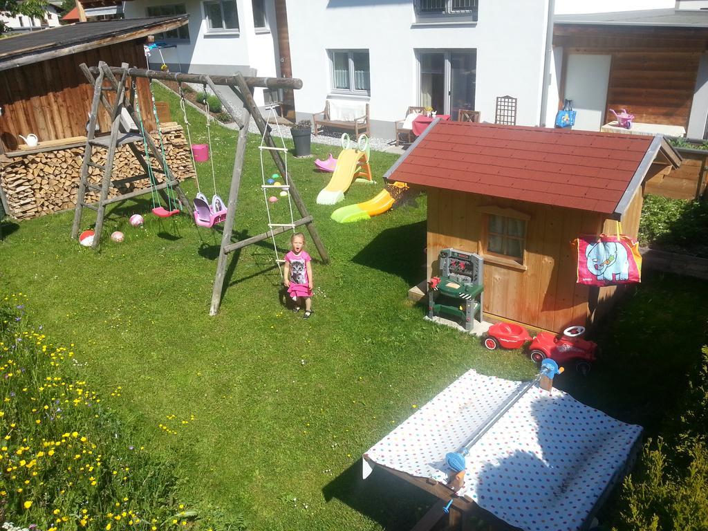 Ferienhaus Gundi Pettneu am Arlberg Eksteriør billede